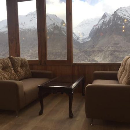 Embassy Villa Suites Karimabad  Eksteriør billede