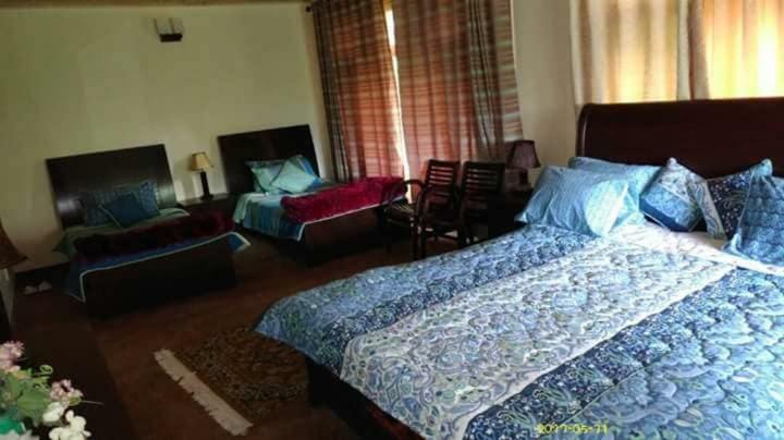 Embassy Villa Suites Karimabad  Eksteriør billede