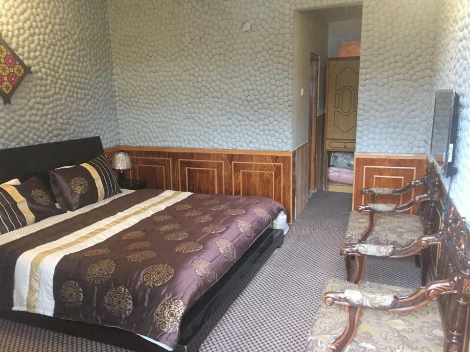 Embassy Villa Suites Karimabad  Eksteriør billede