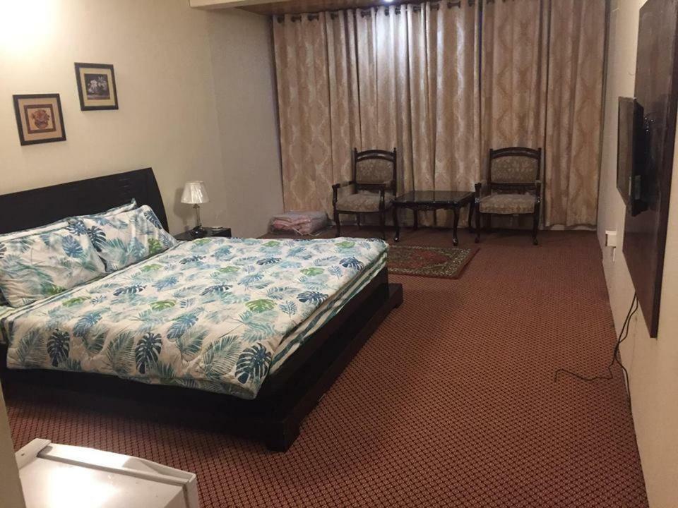Embassy Villa Suites Karimabad  Eksteriør billede