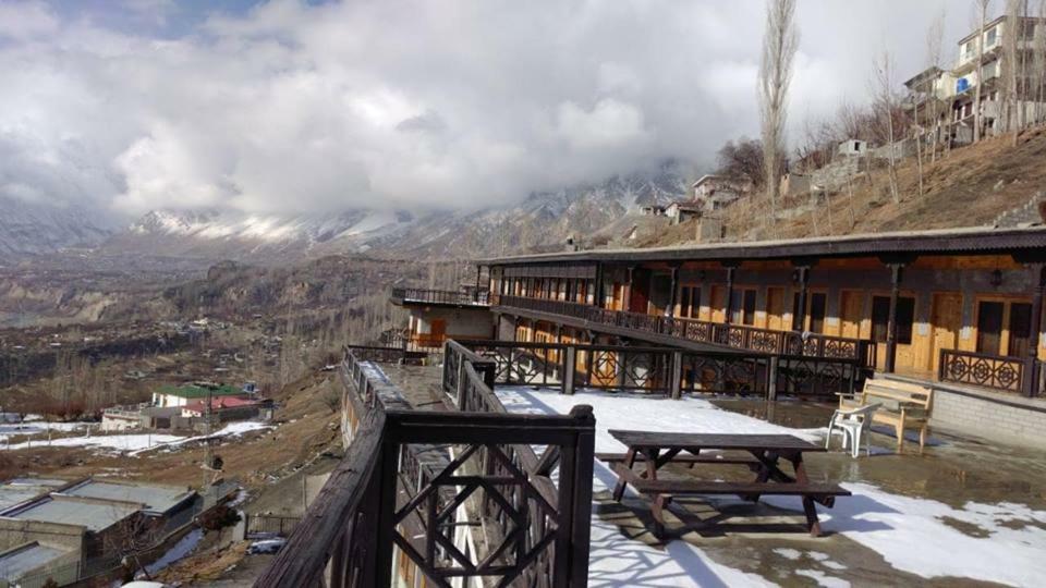 Embassy Villa Suites Karimabad  Eksteriør billede