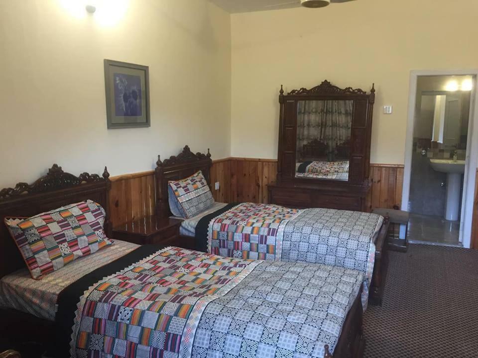 Embassy Villa Suites Karimabad  Eksteriør billede